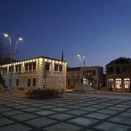 Fokai Guest house Yenifoca